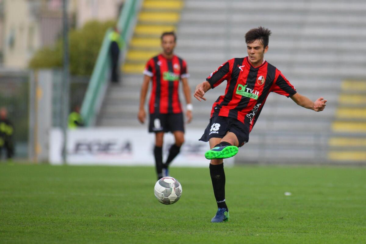 Baroni: ''Alla Lucchese da protagonista, ma sono un tifoso viola. Con mio padre studio le prestazioni...'' - 