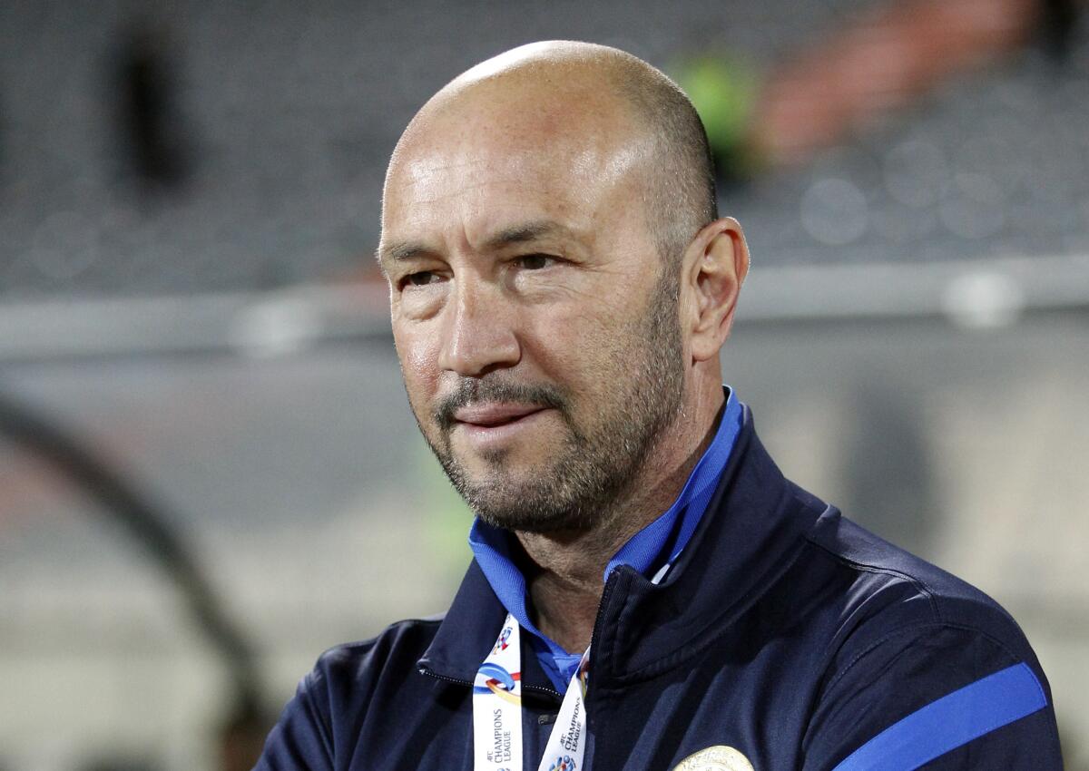 Zenga: "Bernardeschi? Non capisco il suo ragionamento per andare alla Juventus. Alla Fiorentina.." - 