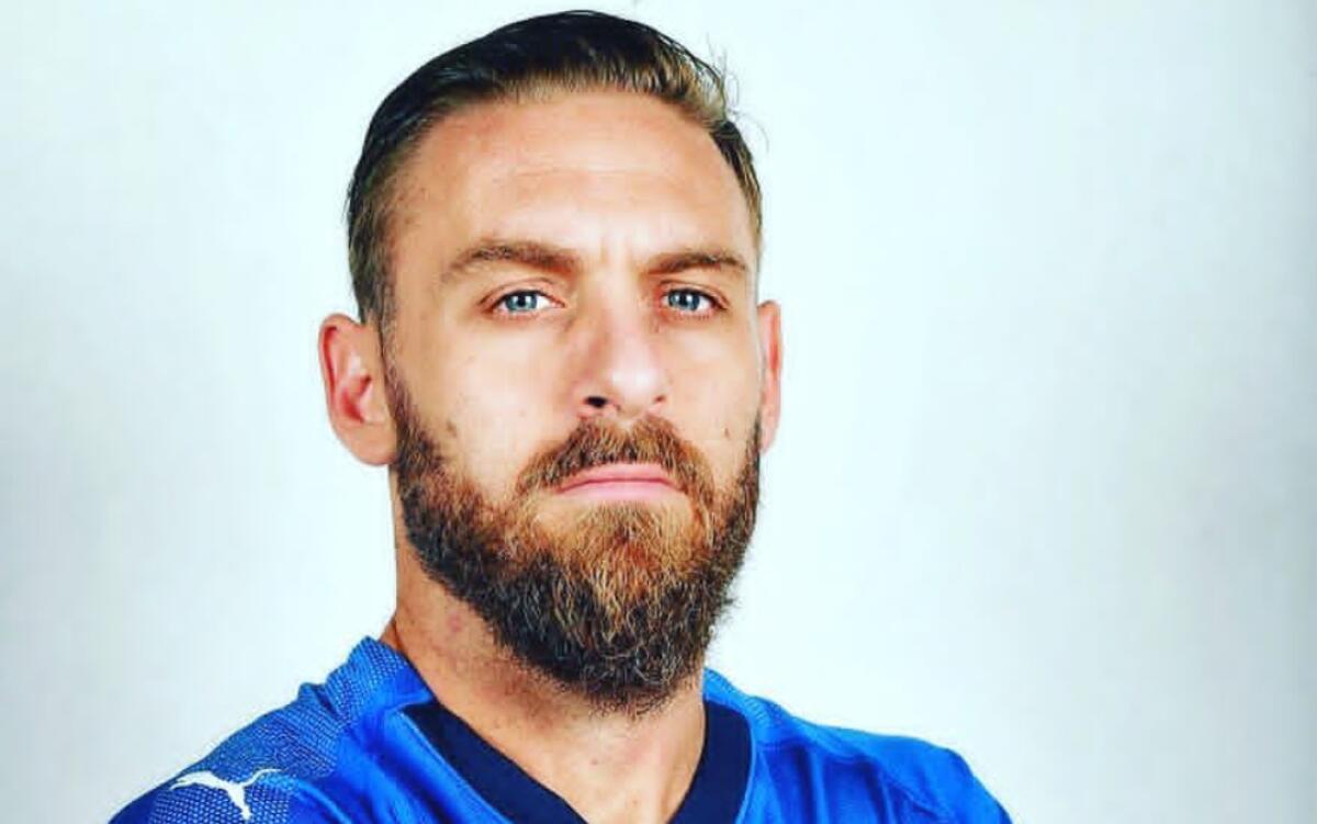 Retroscena Svezia, Daniele De Rossi sul pullman svedese per chiedere scusa dei fischi all'inno - 