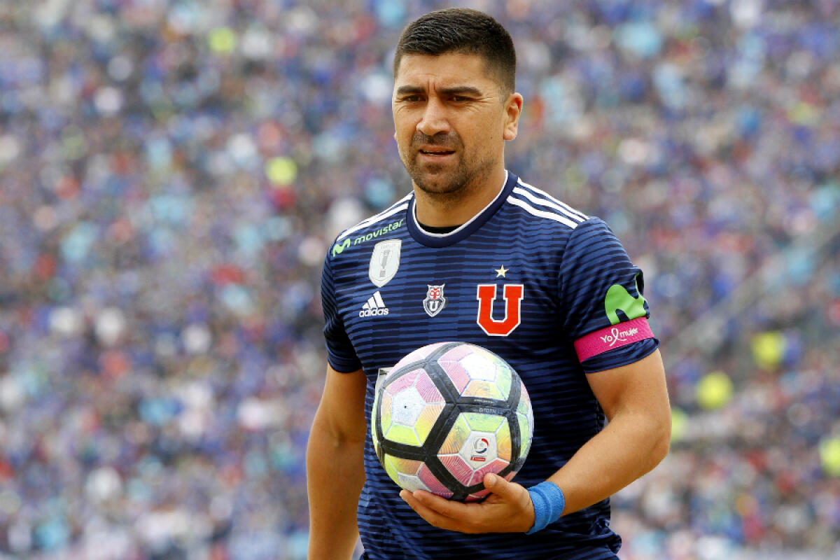 Infinito Pizarro: rinnova con l'Universidad de Chile, giocherà fino a 39 anni - Pizarro