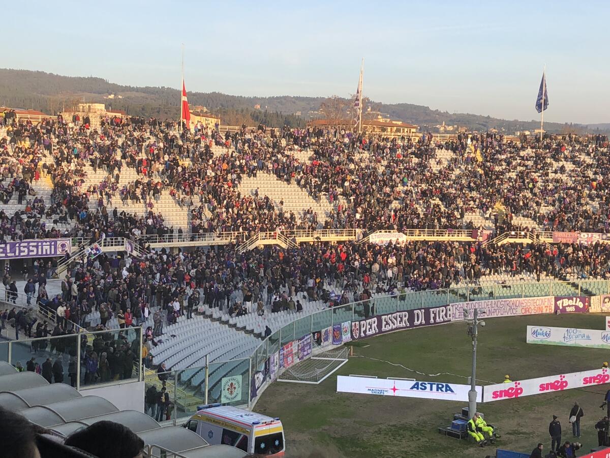 I tifosi abbandonano la Curva Fiesole sull’ 1-4 per protesta. La foto - 
