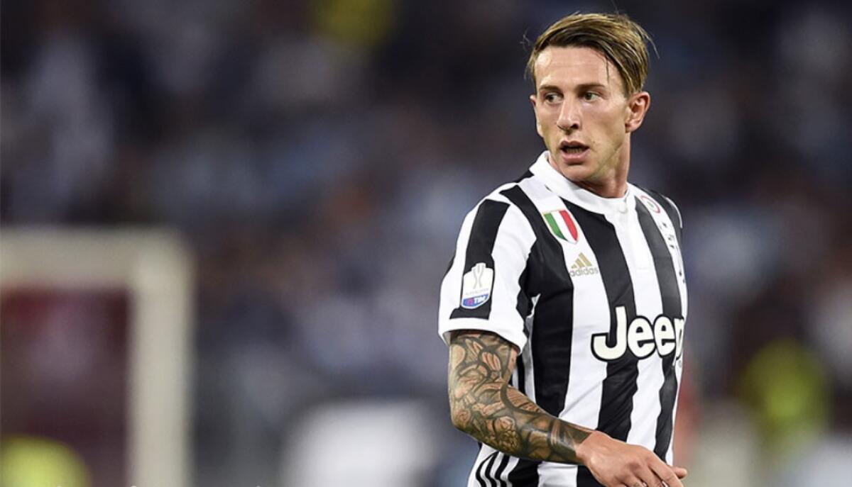 Cinquanta tifosi acclamano la Juventus a Firenze: "Berna se segni esulti" - Bernardeschi