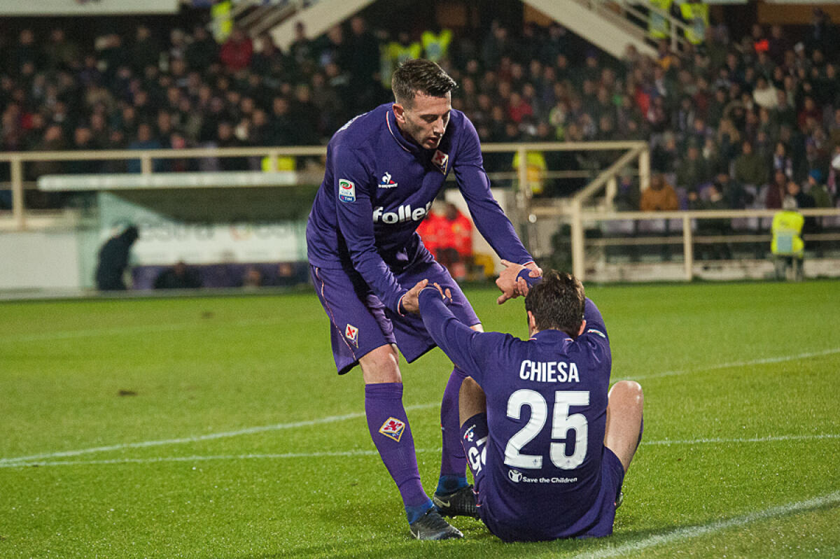La Nazione, la partita nella partita è amici contro nemici: Chiesa sfida Bernardeschi - Firenze, stadio Artemio Franchi, 22.12.2016, Fiorentina-Napoli, Foto Fiorenzo Sernacchioli. Copyright Labaroviola.com