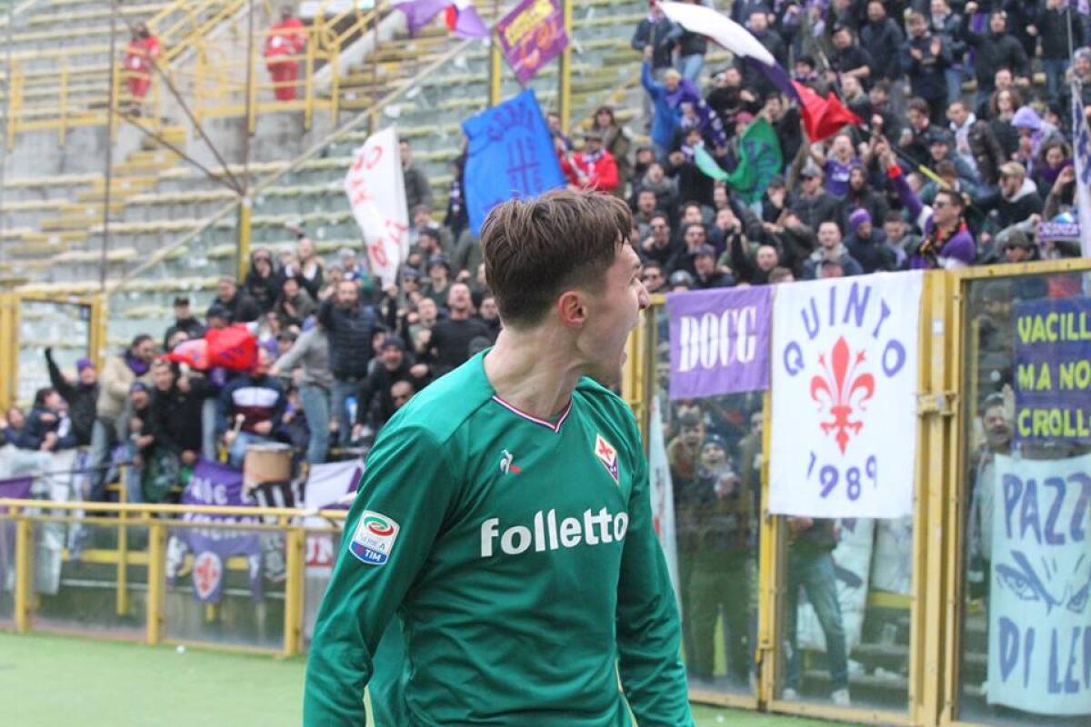 A quei 1000 che sono andati a Bologna, eroici! E la squadra ricambia festeggiando con loro... - 