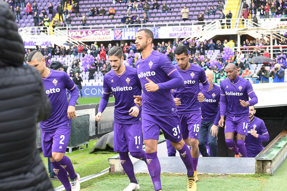 Gazzetta: il miracolo di Astori. Ha riunito una città, i tifosi ed i Della Valle. Ora il 13 nel cuore... - Firenze, stadio Artemio Franchi, 11.03.2018 Fiorentina-Benevento, Foto Fiorenzo Sernacchioli. Copyright Labaroviola.com