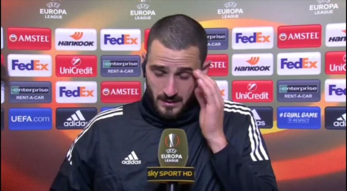 VIDEO, Bonucci piange in diretta a Sky Sport parlando di Astori: "Era un grande" - 