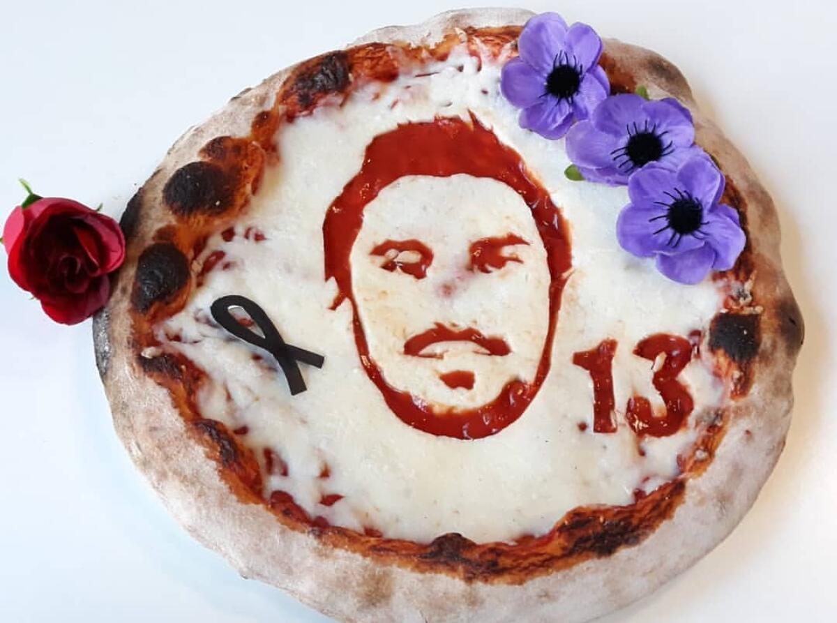 A Lucca pizza speciale in onore di Astori - 