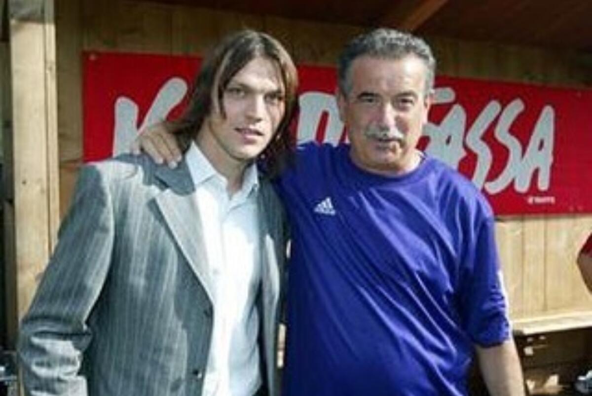 FOTO, Ujfalusi ricorda Mondonico: "Mister sei stato un grande" - 