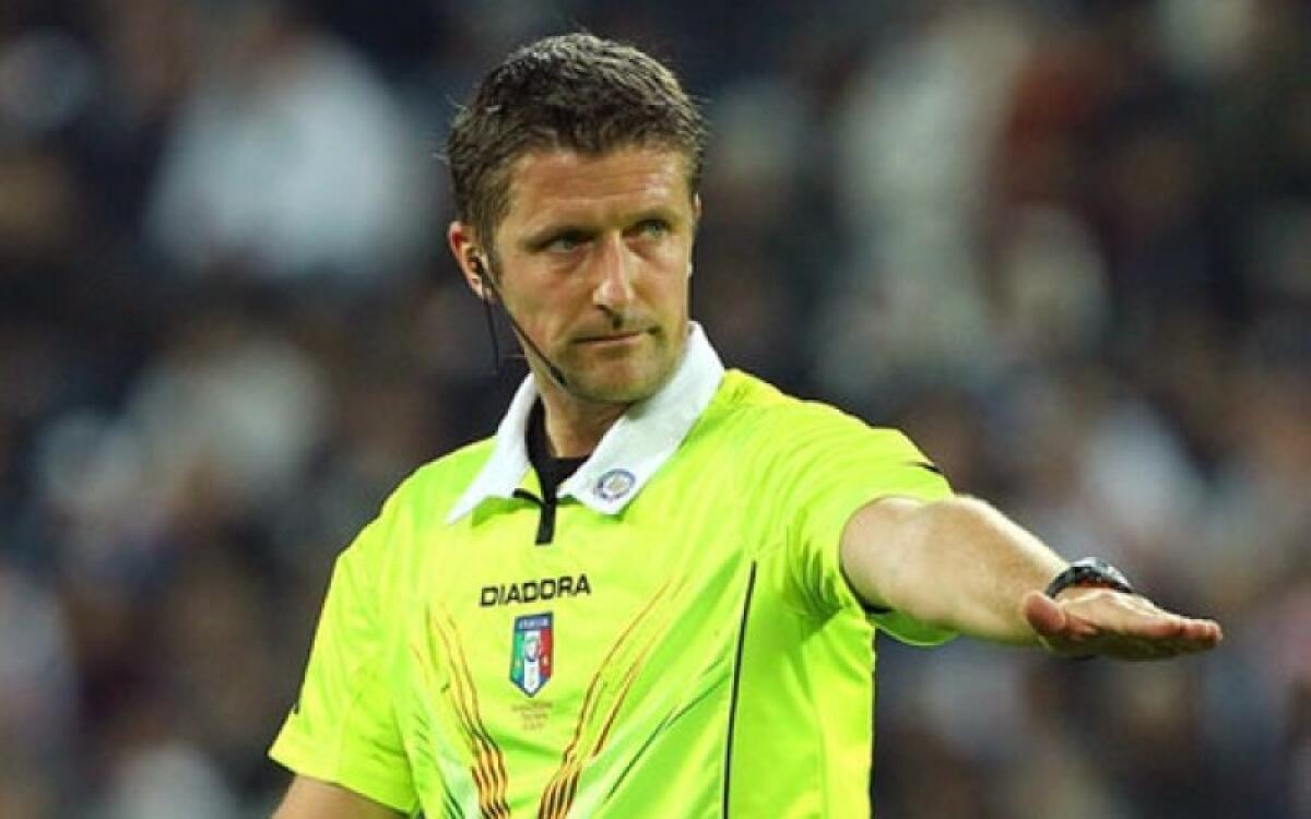 Orsato assegna il rigore alla Spal ma il VAR lo cancella, non c'è fallo di Vitor Hugo su Felipe - 