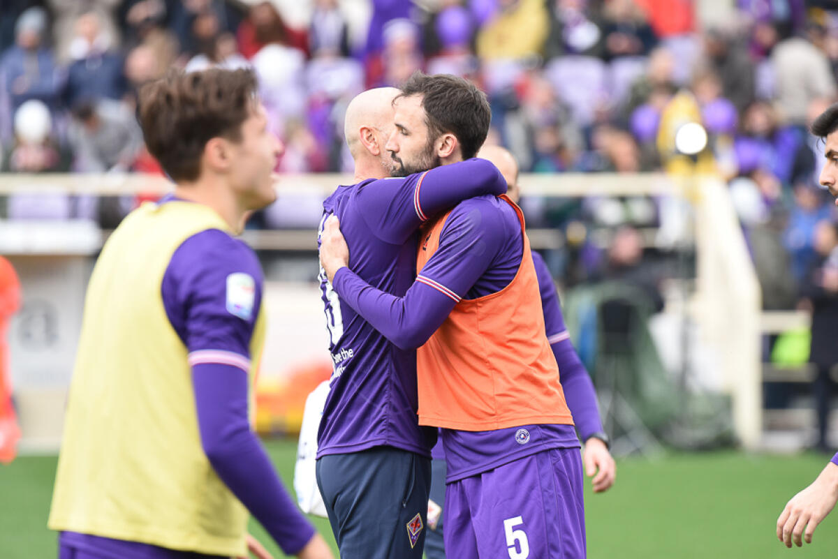Badelj-Pioli: quando il futuro sta in un semplice abbraccio - Firenze, stadio Artemio Franchi, 11.03.2018, Fiorentina-Benevento, Foto Fiorenzo Sernacchioli. Copyright Labaroviola.com Badelj, Pioli