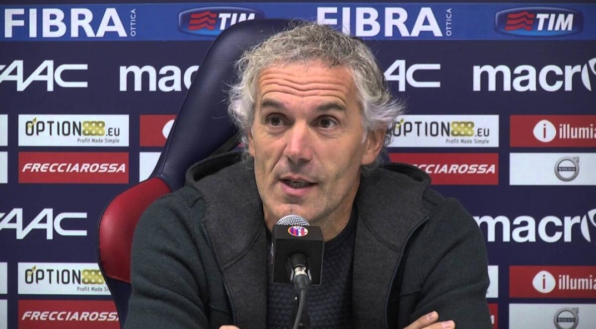 Furia Donadoni contro la Juventus: "Rugani era da rosso e c'è fallo di Khedira sul gol" - 