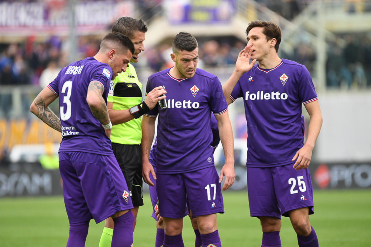 La richiesta di Pioli e dei tifosi viola ai Della Valle, riportare la Fiorentina dove le compete - Firenze, stadio Artemio Franchi, 15.04.2018, Fiorentina-Spal, Foto Fiorenzo Sernacchioli. Copyright Labaroviola.com, Veretout e Chiesa