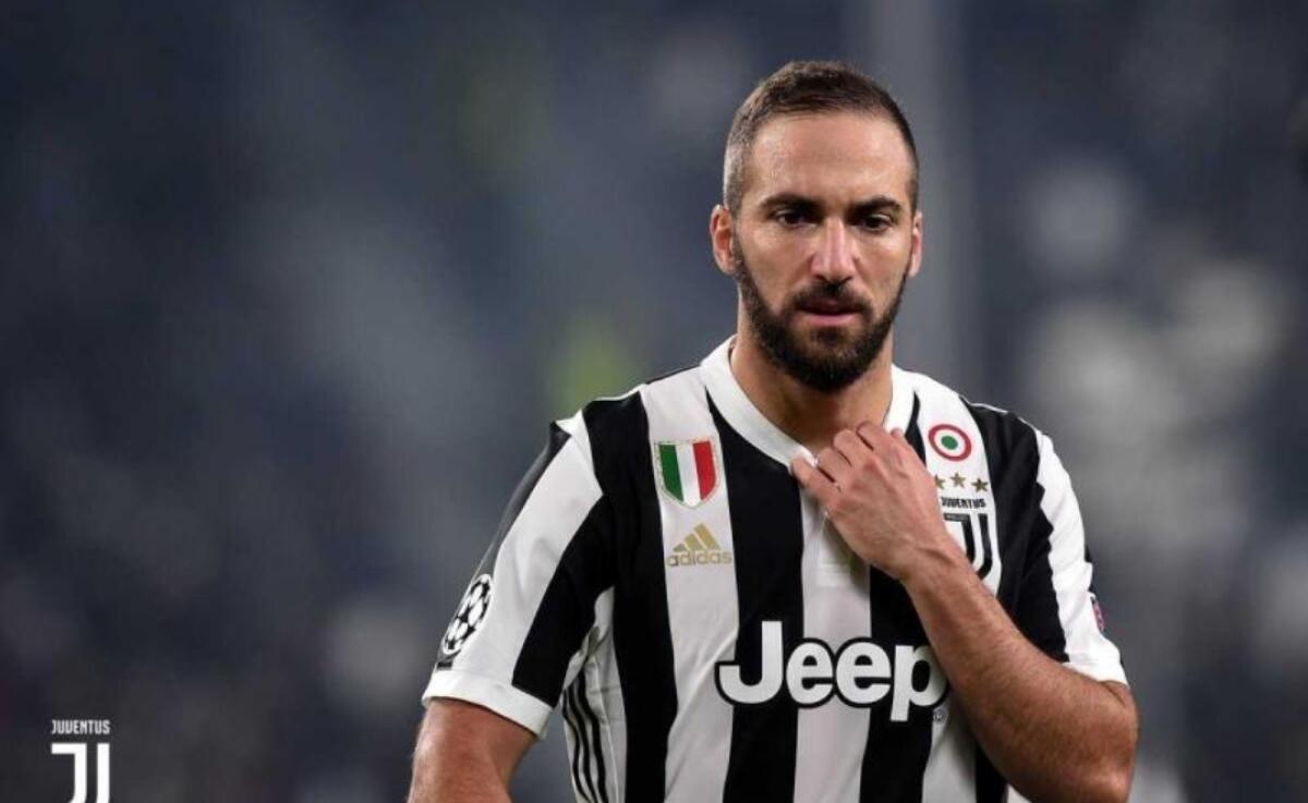 Le formazioni di Juventus-Milan, Allegri mette a sorpresa in panchina Higuain, Milan al top - 
