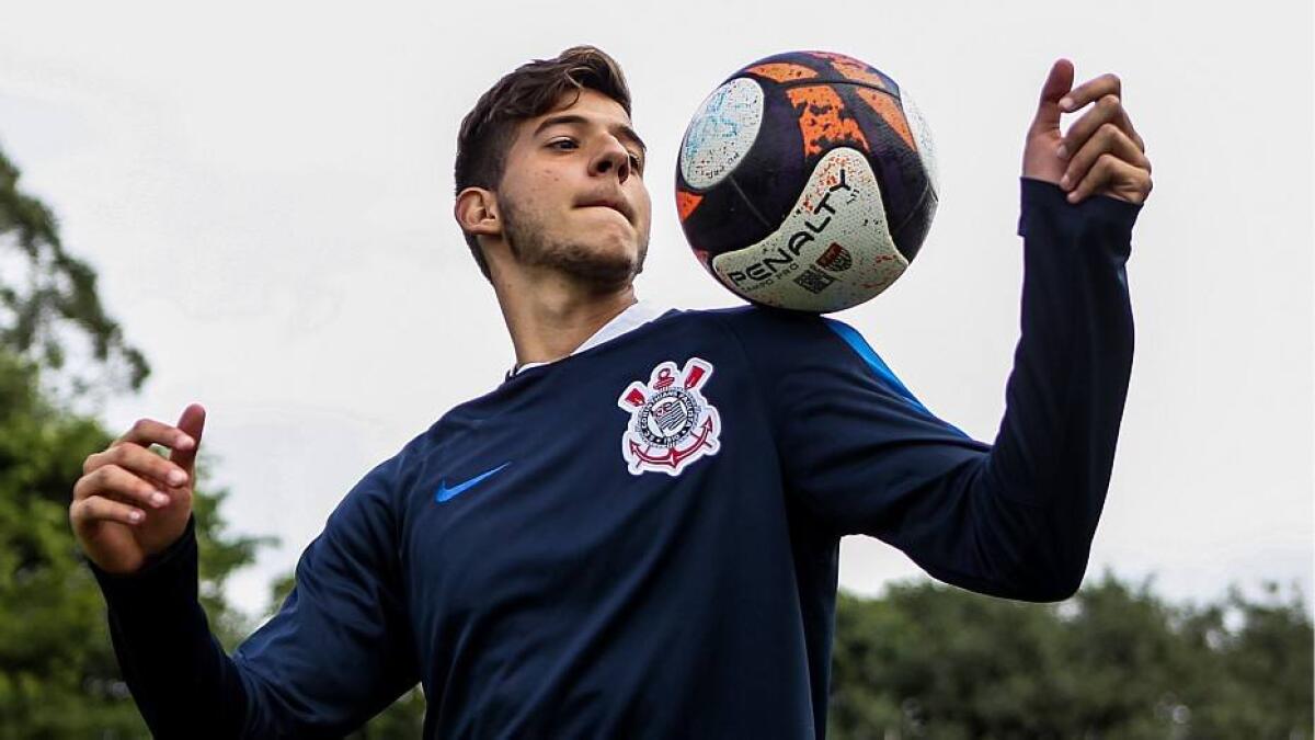 TuttoSport, Deverlan in viola? Dalla Fiorentina dicono no. Stage per il classe '00 Balsamà - 