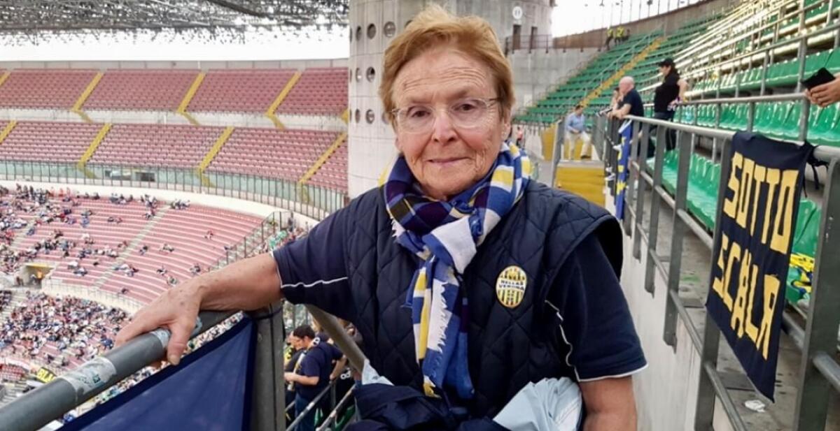 Anziana tifosa del Verona umiliata a San Siro. Vergogna a Milano - 