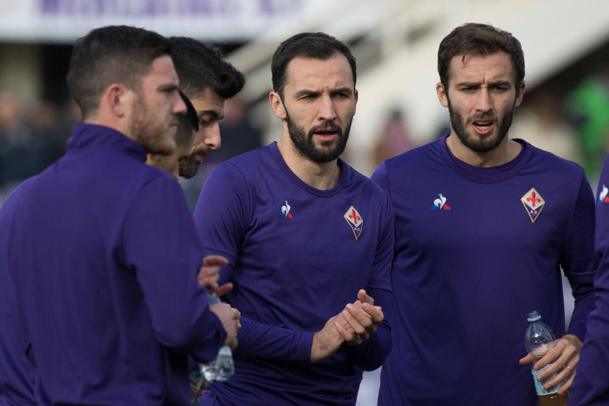 Badelj e Veretout, la permanenza a Firenze è per provare ad alzare le ambizioni. Rinnovi in vista? - Firenze, stadio Artemio Franchi, 30.12.2017, Fiorentina-Milan, Foto Fiorenzo Sernacchioli. Copyright Labaroviola.com Badelj, Pezzella, Veretout