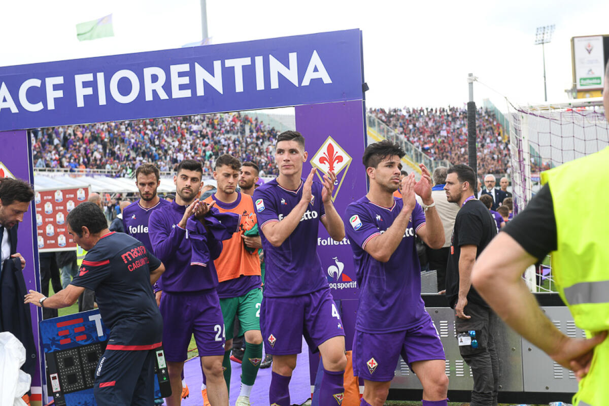 Solo 11 giocatori hanno assaggiato l'Europa, Benassi il piú esperto. Simeone e Pezzella.. - Firenze, stadio Artemio Franchi, 13.05.2018, Fiorentina-Cagliari, Foto Fiorenzo Sernacchioli. Copyright Labaroviola.com Simeone, Benassi, Milenkovic, Pezzella