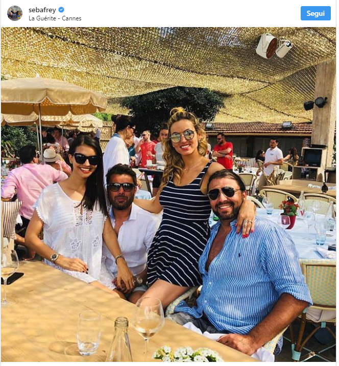 FOTO: Nostalgia viola, Frey e Mutu in vacanza insieme nel mare francese