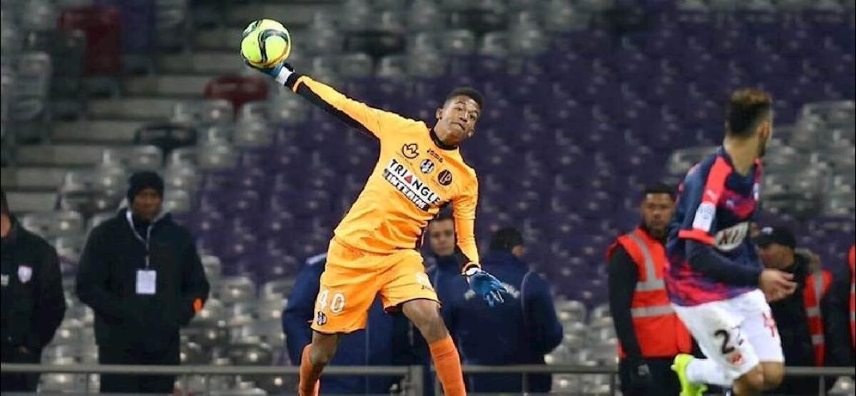 Lafont è a Careggi per le visite mediche con la Fiorentina. "Felice di essere qui, forza viola" - 