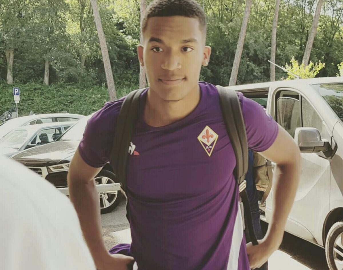 (FOTO), Lafont a Careggi in maglia viola pronto per le visite. È un giocatore della Fiorentina - 