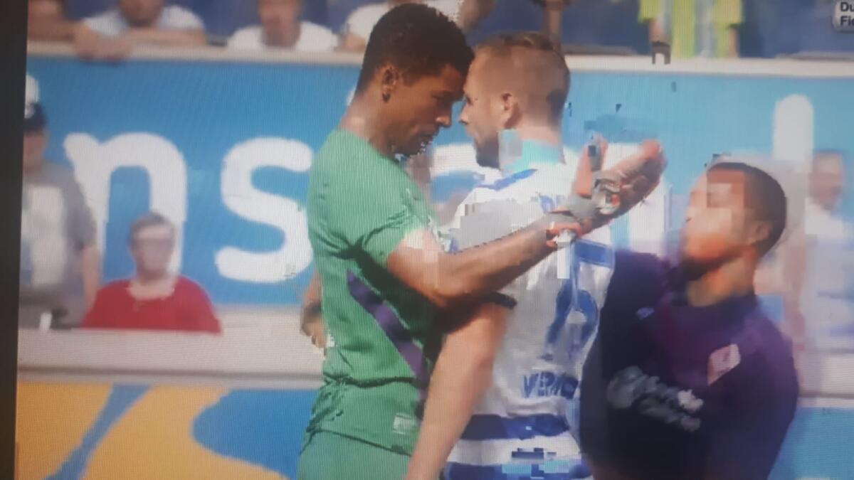 (FOTO): Amichevole... Ma non troppo: contro il Duisburg nervosismo palpabile - 