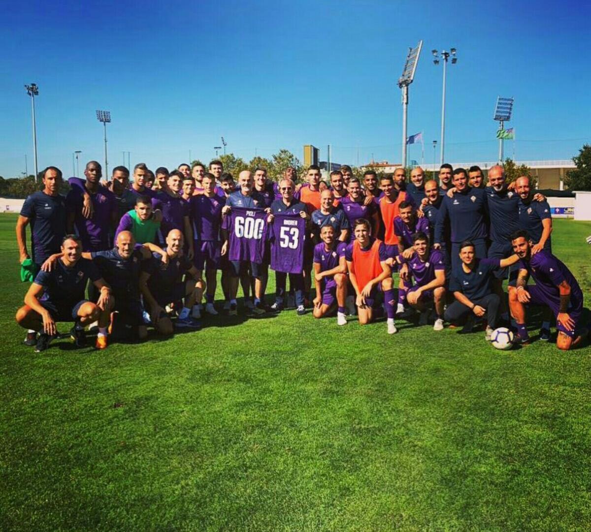 [FOTO] Maglia speciale per ADV e Pioli. Si festaggia compleanno e panchina numero 600 - 