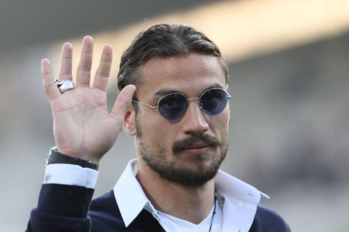 Osvaldo: "La gente mi da del pazzo solo perchè ho seguito i miei sentimenti. Non potevo bere e fumare. La musica..." - 
