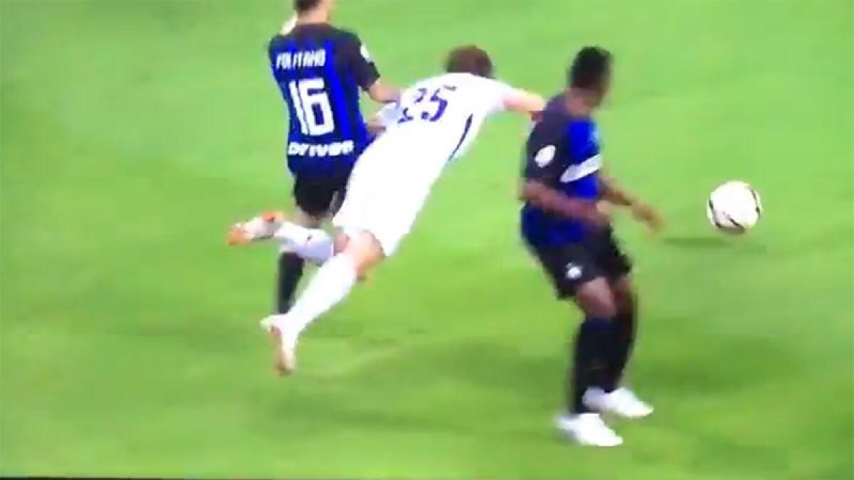 (FOTO): Mazzoleni un disastro, manca il rosso ad Asamoah ed un rigore ai viola su Chiesa - 