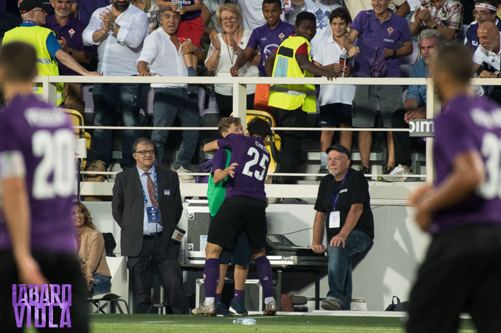 Dall'esultanza di Pjaca, l'abbraccio al piccolo Lorenzo e il saluto al capitano sotto la Fiesole. Le foto più belle
