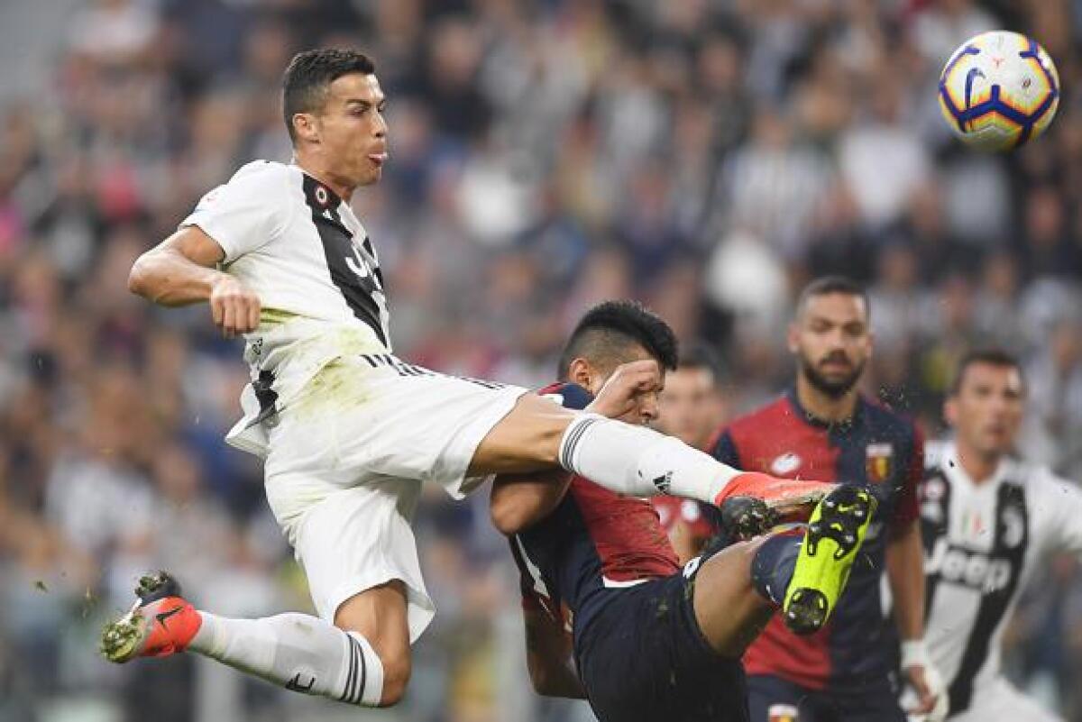 Ronaldo apre, Bessa pareggia. Il Genoa blocca la Juventus, è 1-1. Piatek a secco - 
