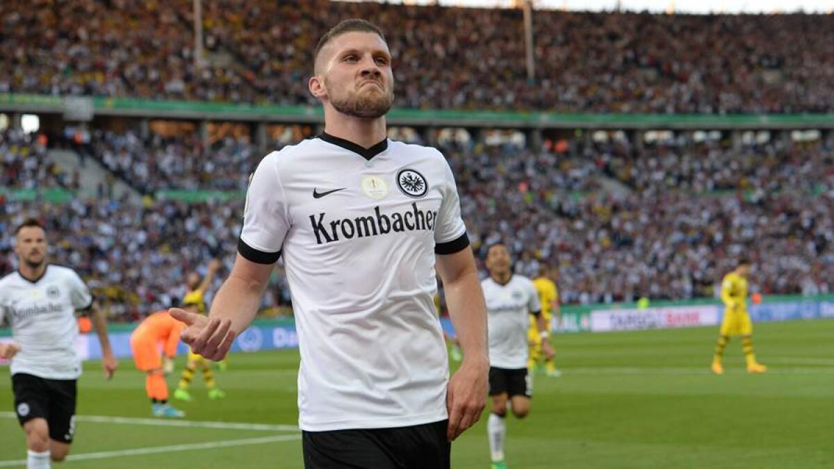 Rebic, grandi prestazioni in Bundesliga. Il prezzo lievita e la Fiorentina gongola - 