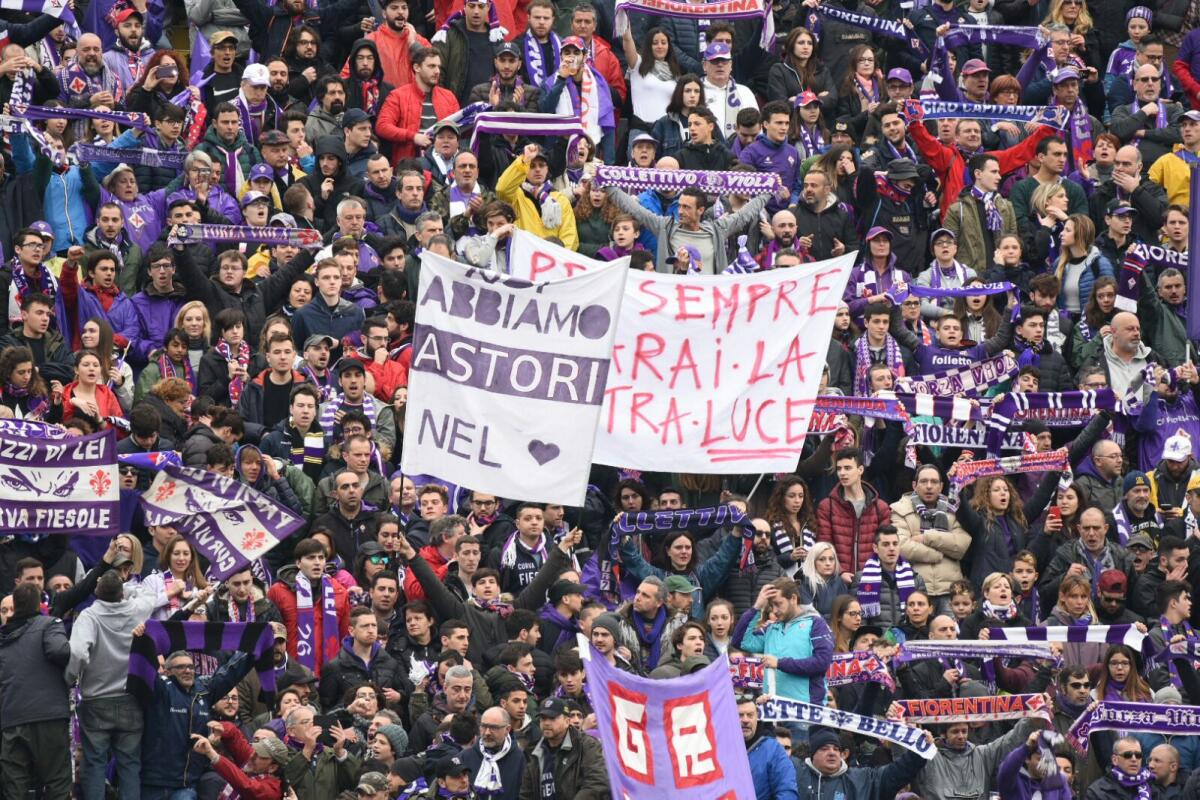L'Unione Sarda: Astori nel racconto del minuto 13 al Franchi, i giocatori quasi non volevano continuare. I tifosi... - Firenze, stadio Artemio Franchi, 11.03.2018 Fiorentina-Benevento, Foto Fiorenzo Sernacchioli. Copyright Labaroviola.com Curva Fiesole