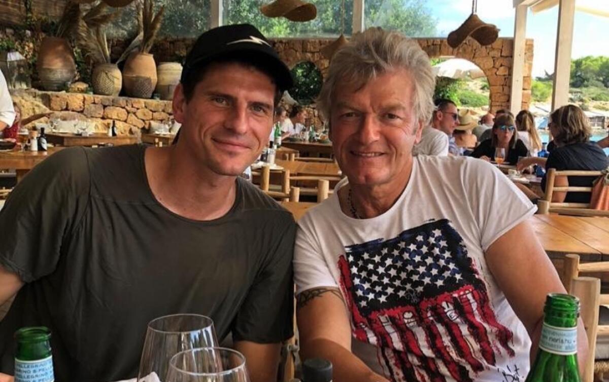 Antognoni va in vacanza ad ibiza ed incontra...Mario Gomez. Ecco la foto dell'incontro a pranzo - 