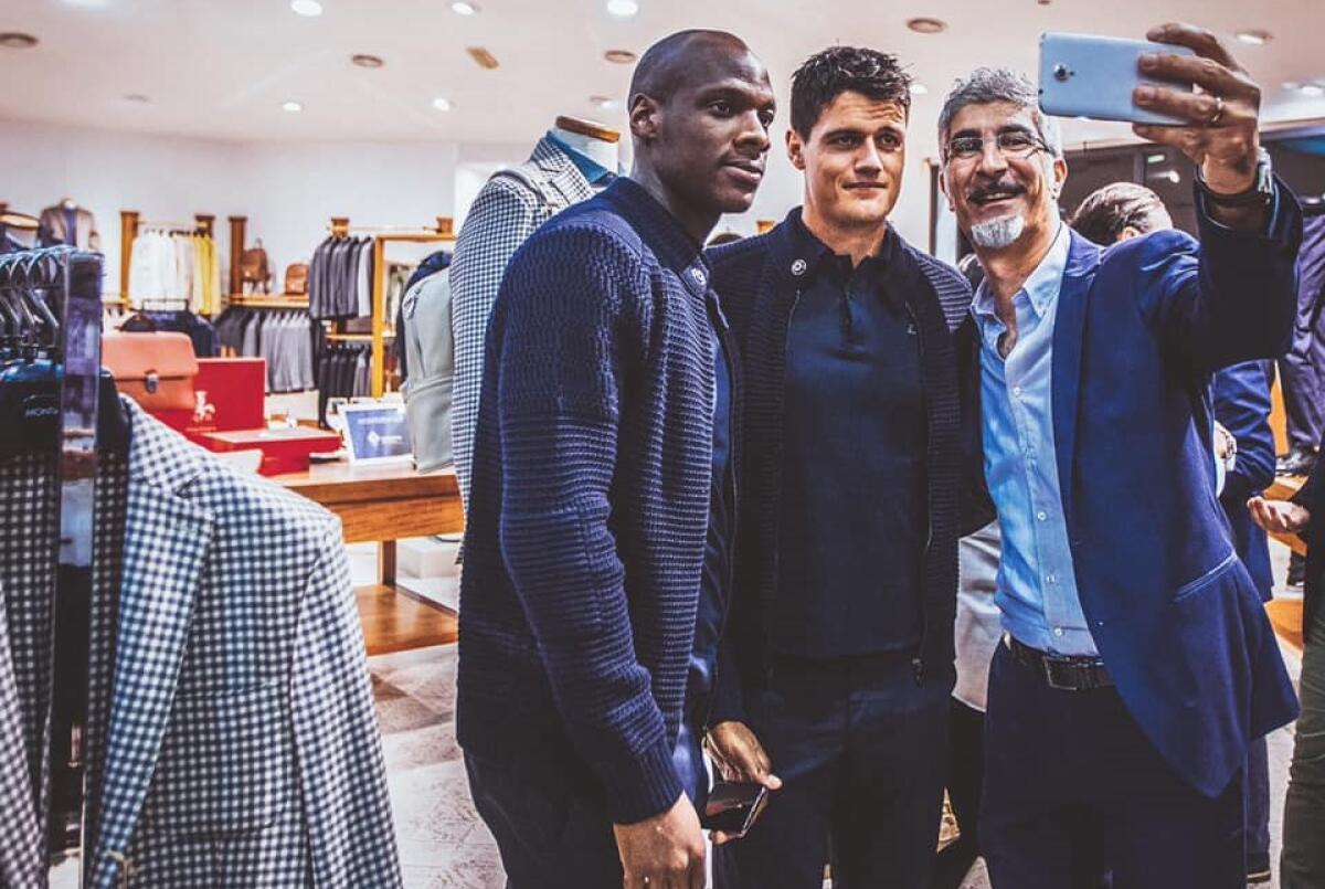 Fiorentina e Montezemolo sartoria iniziano la collaborazione. Il titolare: "Sono tifoso, la territorialità..." - 