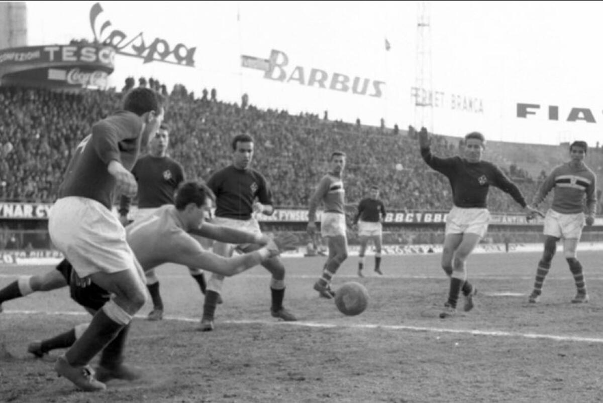 Oggi Albertosi compie 79 anni: “Il mio ricordo più bello? La Coppa delle Coppe con la Fiorentina...” - 