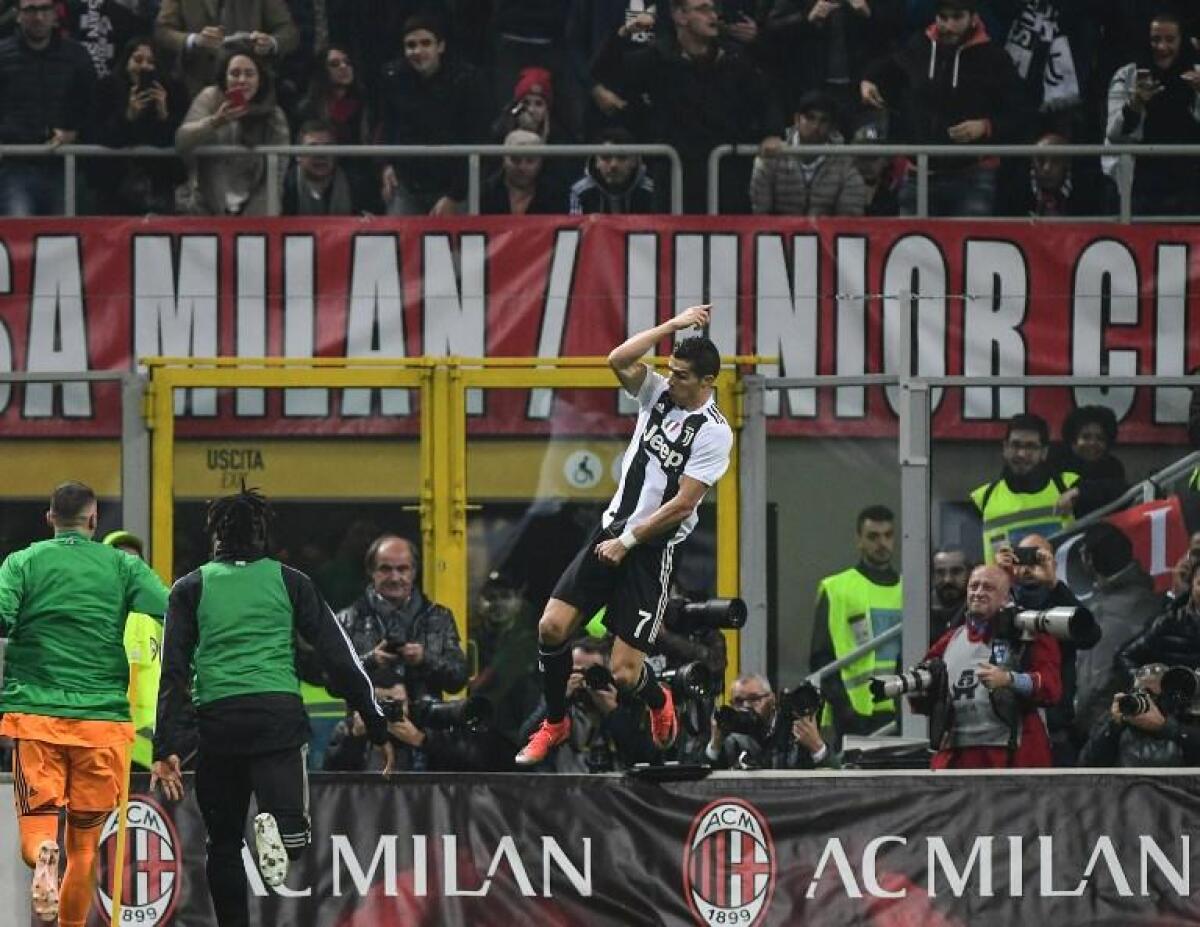 Il settore ospiti della Juventus a San Siro è vuoto, ma Ronaldo segna e c'è il boato allo stadio - 