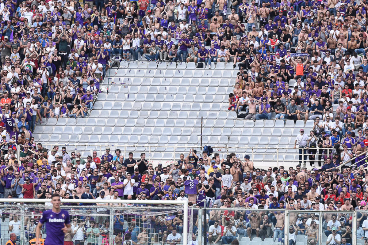 Tifosi-squadra, adesso si rischia la rottura. Dopo il Frosinone niente applausi... - Firenze, stadio Artemio Franchi, 13.05.2018, Fiorentina-Cagliari, Foto Fiorenzo Sernacchioli. Copyright Labaroviola.com, Curva Fiesole