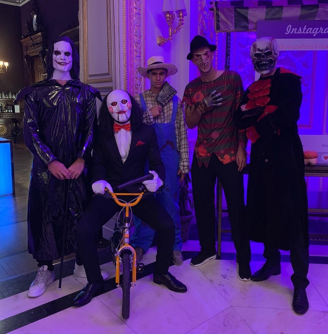 Tutte le foto e i video della festa dei giocatori viola di Halloween. Olivera protagonista assoluto
