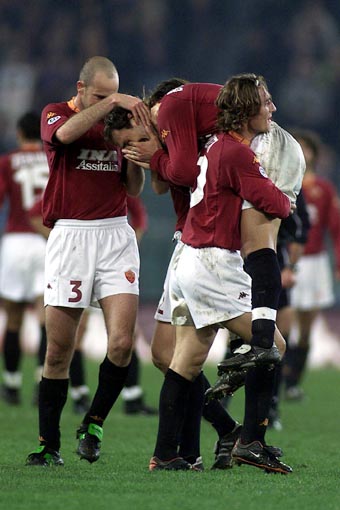 Totti racconta Roma-Fiorentina di Batistuta: "Piangeva, in quella settimana non si preoccupò..."