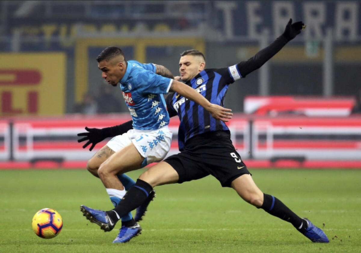 Martinez all’ultimo respiro, Inter batte Napoli 1-0. Azzurri in 9 nel finale - 