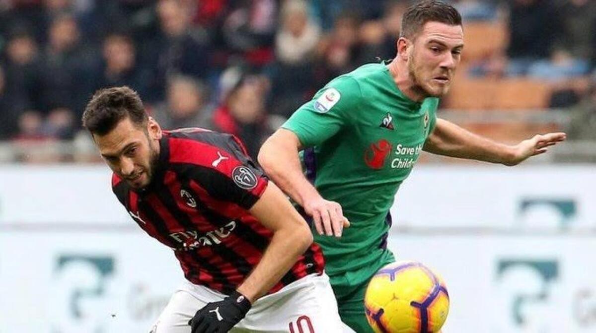 PAGELLE VIOLA: CHIESA EROE. LAFONT POSITIVO, HUGO E MILENKOVIC... - 