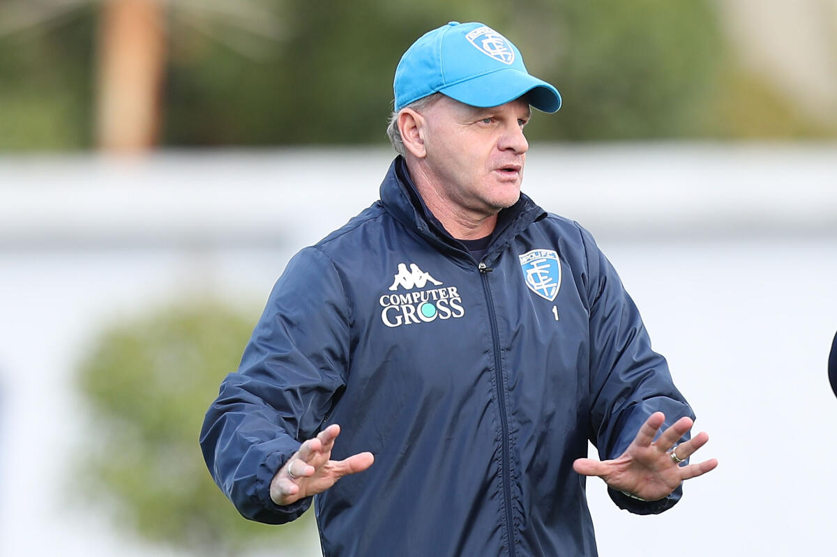 Iachini: "La Fiorentina ha fatto meglio, ma un episodio ci ha penalizzati..." - EMPOLI, ITALY - NOVEMBER 07: Giuseppe Iachini manager of Empoli FC shouts instructions to his players during training session on November 7, 2018 in Empoli, Italy.  (Photo by Gabriele Maltinti/Getty Images)