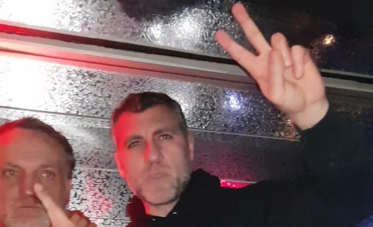 Bobo Vieri torna a Firenze per suonare in discoteca. Ecco il video del centravanti in consolle - 