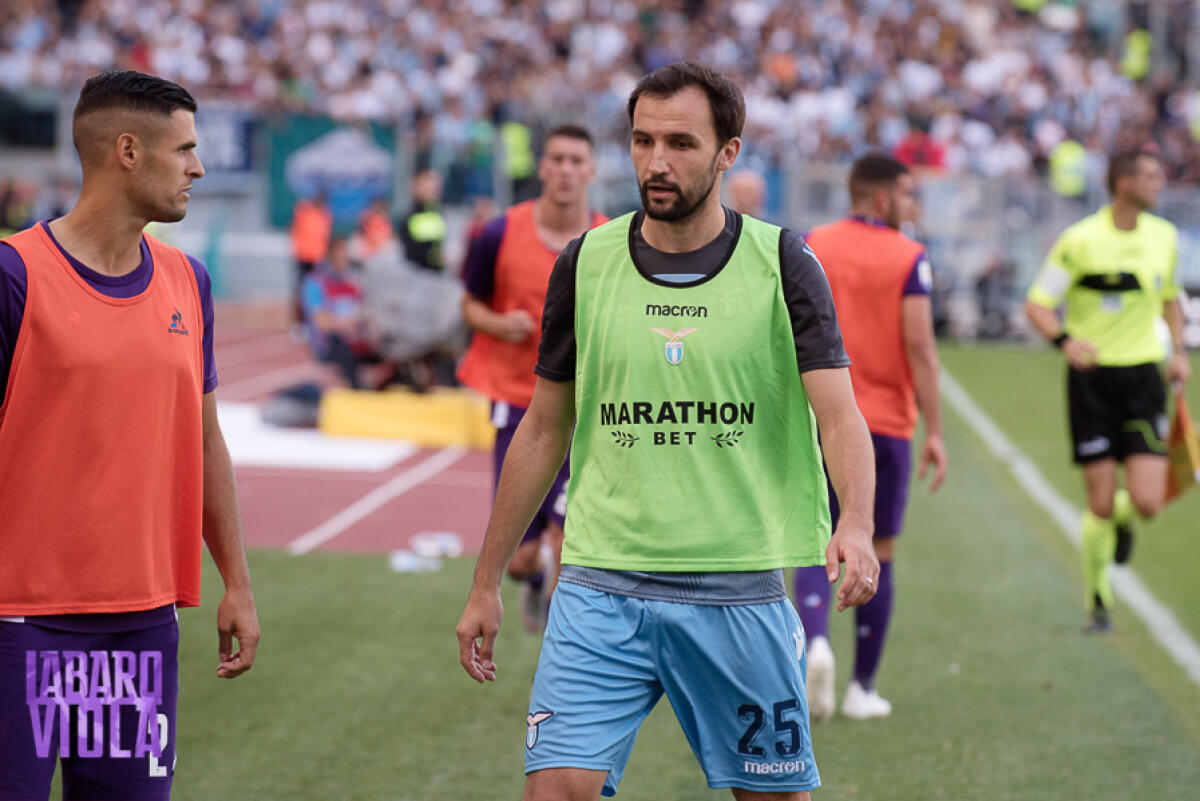 Radio Bruno, non ci sono possibilità che Badelj torni alla Fiorentina. Il motivo - Roma, Stadio Olimpico, 07.10.2018, Lazio-Fiorentina, foto Fiorenzo Sernacchioli. Copyright Labaroviola.com, Badelj