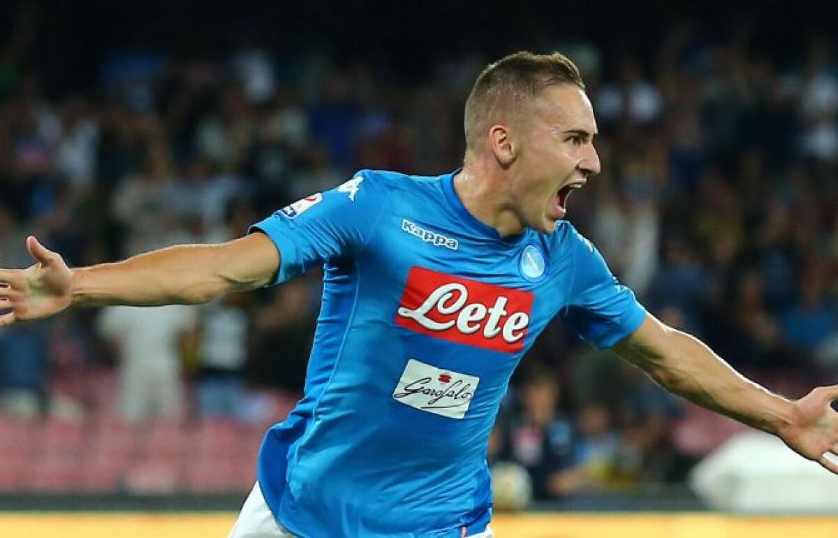 Rog del Napoli va al Siviglia, prestito con diritto di riscatto fissato a 35 milioni - 