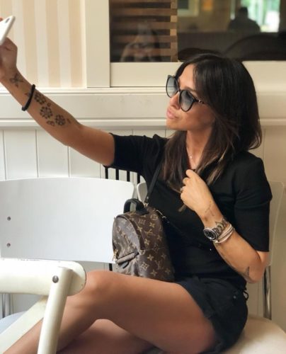 La mamma di Zaniolo conquista il web con le sue foto. E mostra spesso anche la Fiorentina...
