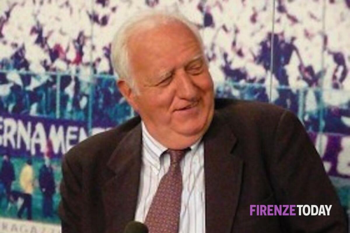 (VIDEO) Sei anni senza Mario Ciuffi, il supertifosoviola armato di frusta che per la Fiorentina ha fatto qualsiasi cosa... - 