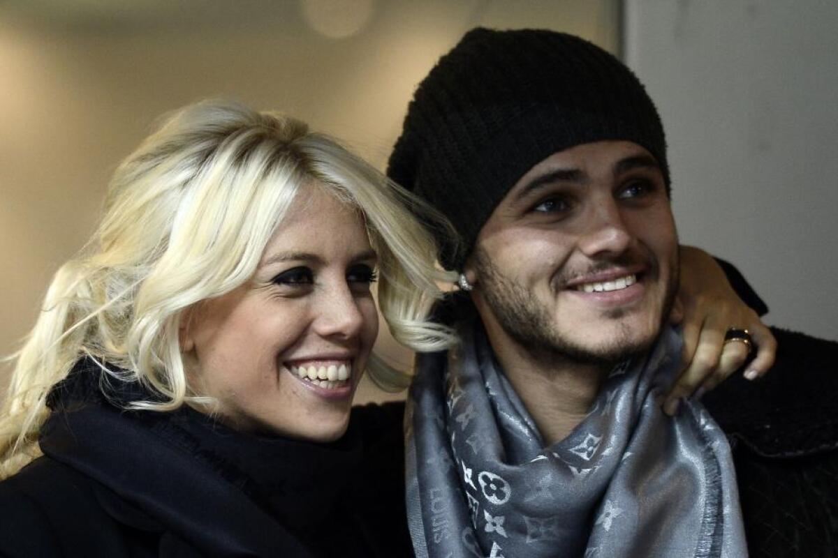 Gazzetta, sassata all’auto di Wanda Nara. A bordo anche i figli. La moglie di Icardi adesso... - 