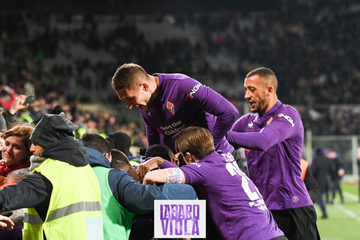 Le migliori foto dell'esultanza e della gioia della Fiorentina sotto la Fiesole a fine gara - Firenze, stadio Franchi, 24.02.2019, Fiorentina-Inter, foto Fiorenzo Sernacchioli. Copyright Labaroviola.com