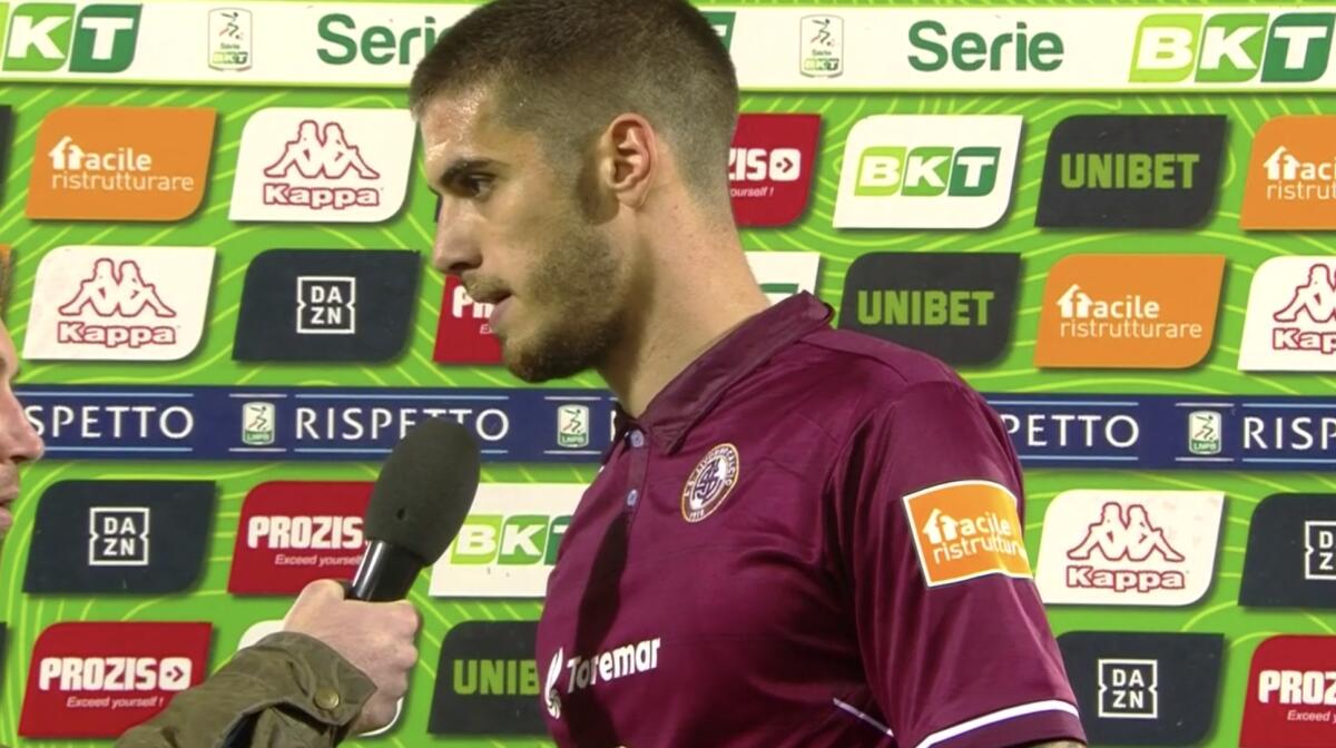 La Fiorentina vuole il difensore centrale del Livorno Bodgan. Duello con la Juventus - 